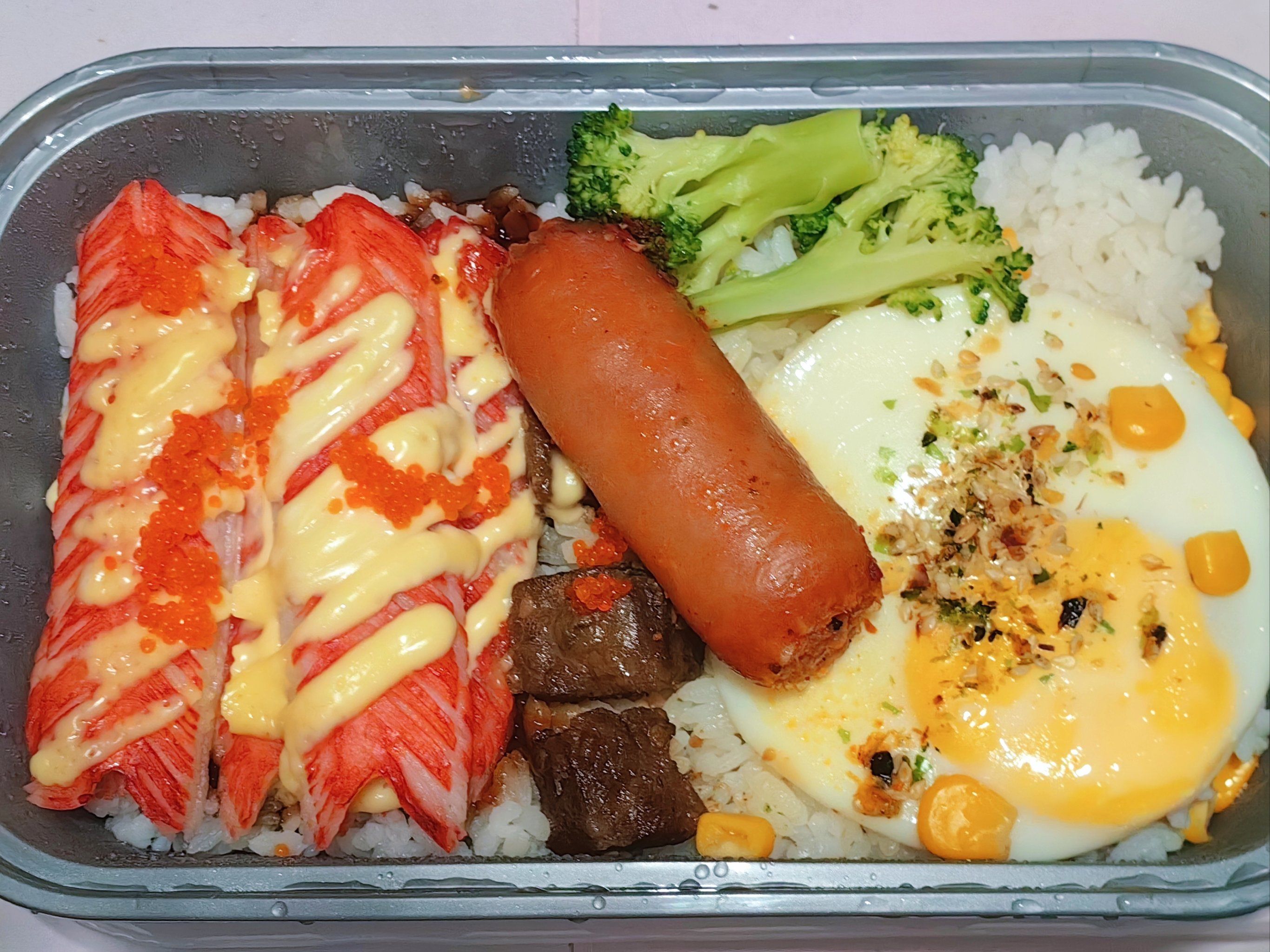 午餐便当简单又美味 芝士蟹脚牛肉骰子