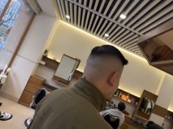 -MARTIN'S BARBER SHOP男士理发馆