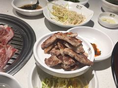 满心尝五花肉-本家韩国烤肉(青岛万象城店)