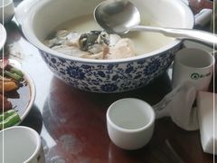 -美顺香食府鱼头老店(雪野湖店)