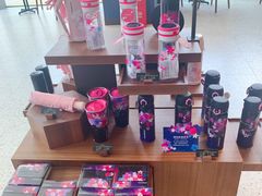 零售区-星巴克(凯德晶萃店)