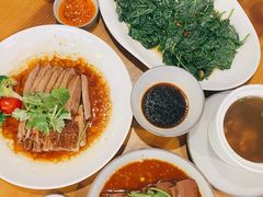 -e公馆鹅肉饭店·潮汕卤鹅(西平店)
