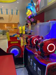 -多多淘儿童体验中心(重庆来福士店)