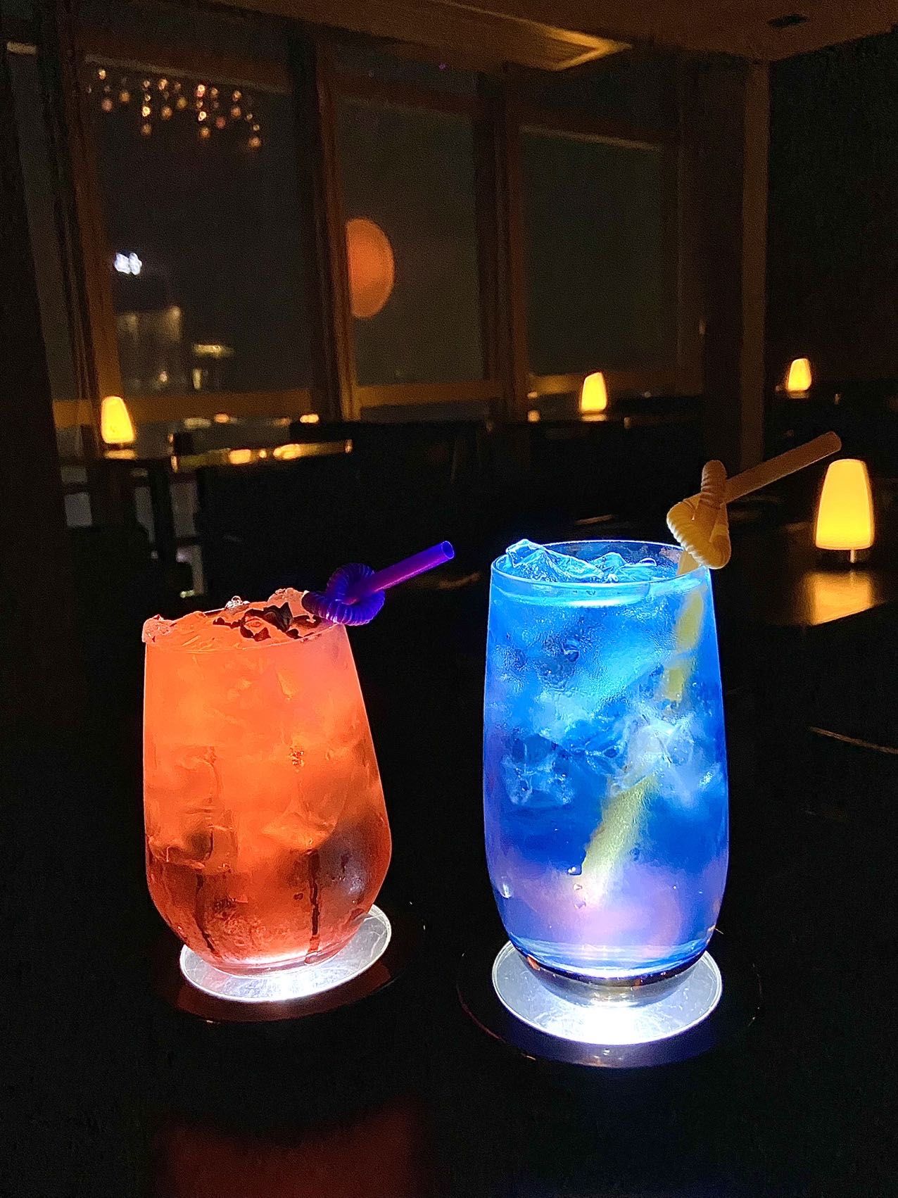 理想中的氛围感清吧
高空观看广州夜景91
天花板墙面采用了星空