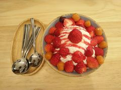 草莓雪花冰-ICEPOPO MILK(玉兰店)