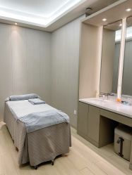-PE SALON