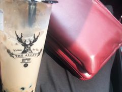 -THE ALLEY 鹿角巷(华润万象城店)