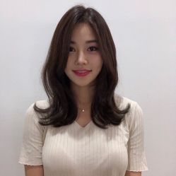 -变画·发型STUDIO