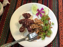 -Tikky Cafe