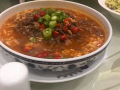 酸汤肥牛-紫丁香饭店-中餐厅