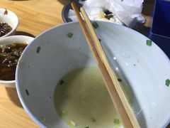 -越洋肖氏老米线(杨家坪店)