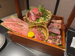 -山川小町·极番烧肉(新地假日广场店)