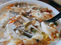 酸辣汤豆腐脑双拼-云南大锅豆浆店