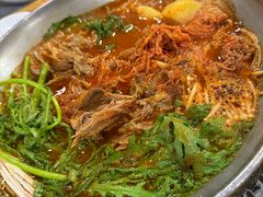 -喇喇排骨火锅·传统韩式脊骨汤(望京西园总店)