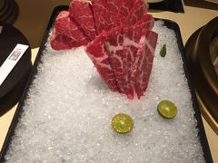 M10澳洲霜降和牛-余欢领鲜火锅(新街口店)