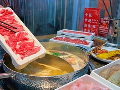 -来龍儿鲜切牛肉自助老火锅