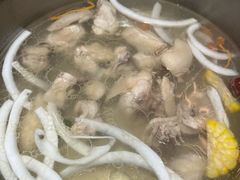 -喃喃椰·糟粕醋·椰子鸡火锅(七堡花园店)