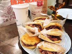 -闫家驴肉老店(华电一校店)