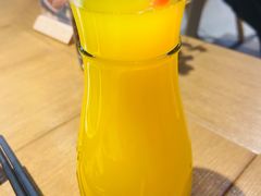 -臻鲜燕海鲜融合餐厅(金陵style店)