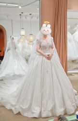 -派丽莫Pellimo原创设计婚纱品牌