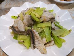 西芹珍珠斑-师傅仔美食(东华老店)