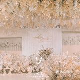 婚礼上自然流露的幸福感让现场更有温馨浪漫的氛围