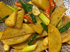 -隔壁老王·家常云南菜(花巷店)