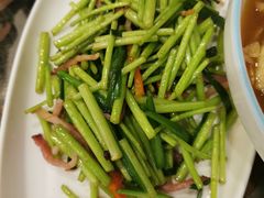 藜蒿炒腊肉-西江美食舫·江西菜(健德桥店)