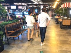 -CGV影城(滨江天街IMAX店)
