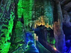 -泰安地下龙宫景区