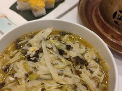 地皮菜烩土豆丝-凯鸽酒楼•雁北民间菜(华北星店)