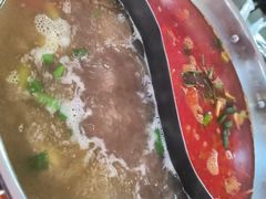 -黄利砖万峰林布依特色酸笋牛肉馆