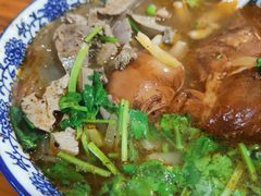 -叶新小吃店(来凤小区总店)