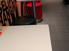 -麦当劳(汉口火车站候车室店)