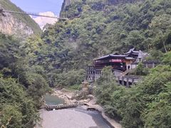-蝶舞清江·恩施地心谷景区