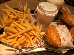 -The Habit Burger Grill 哈比特汉堡(复兴soho店)