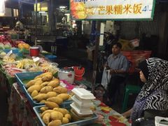 -芒果糯米饭摊子
