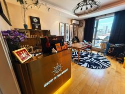 -SNOW TATTOO STUDIO