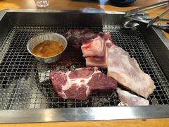 -肉甲韩国木炭烤肉(新壹街1店)