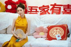 -艾米丽婚纱礼服