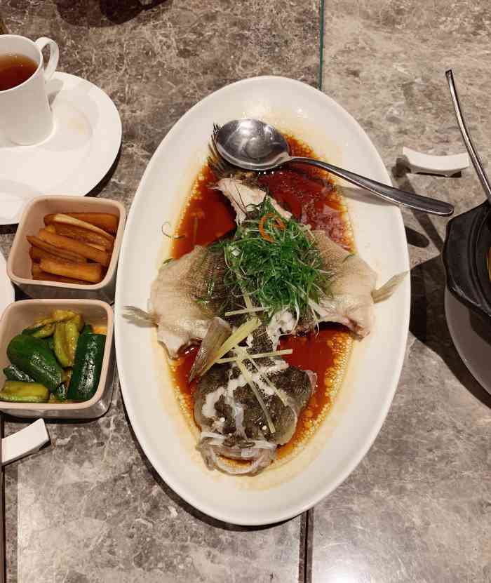 天比高·粤菜(外滩店)-"炎炎夏日和朋友聚餐 朋友推荐这家于是电话.