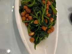 果仁菠菜-京天红酒家(马家堡店)