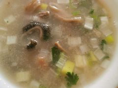 -山沟沟羊小馆&烤全羊羊肉汤(麦岛店)