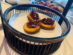 一口鲍鱼酥-三号黄浦会Canton Table