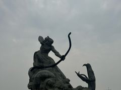 -巴陵广场