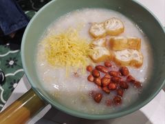 荔湾艇仔粥-喜势点·糖沙翁手工茶点·本地人茶居(永庆坊店)