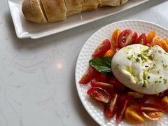 burrata&nbsp;caprese-Fiume福弥意大利餐厅