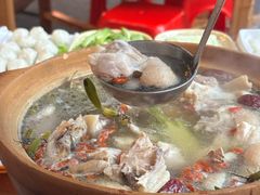 石橄榄炖鸡-洪大厨鸡煲(福田店)