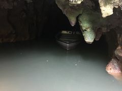 -怀托摩萤火虫洞