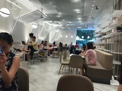 大堂-奈雪的茶(华侨城创意园店)